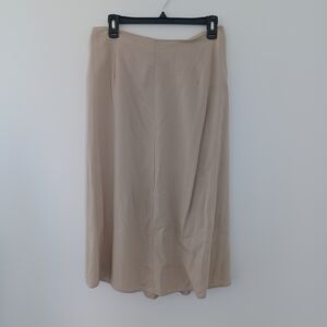 Elegant Tan Women's Skirt
